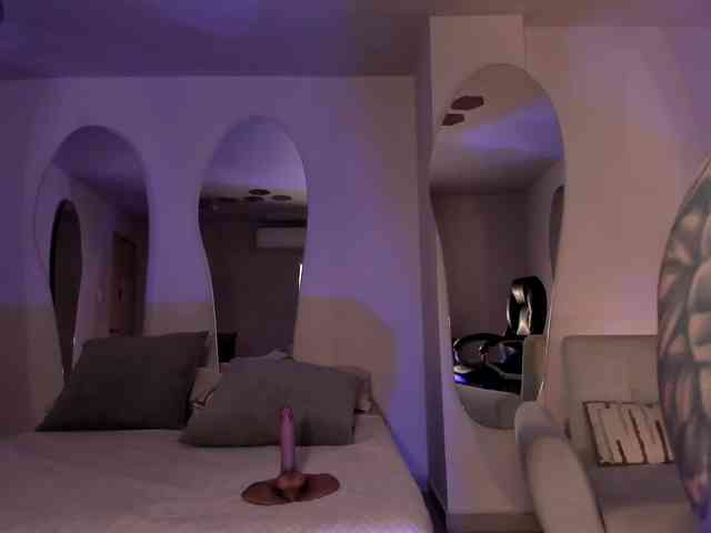 MadisonKane webcam