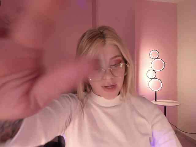 MadisonKane webcam
