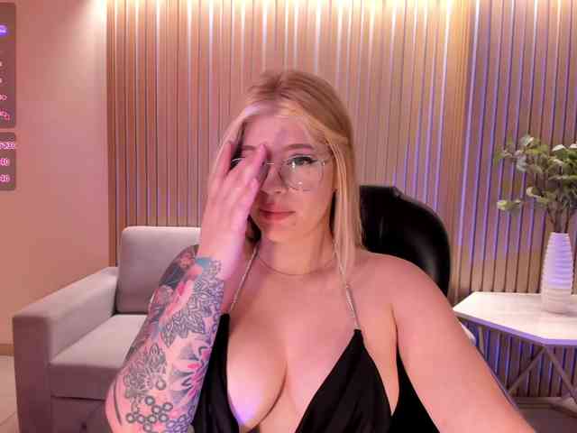 MadisonKane webcam