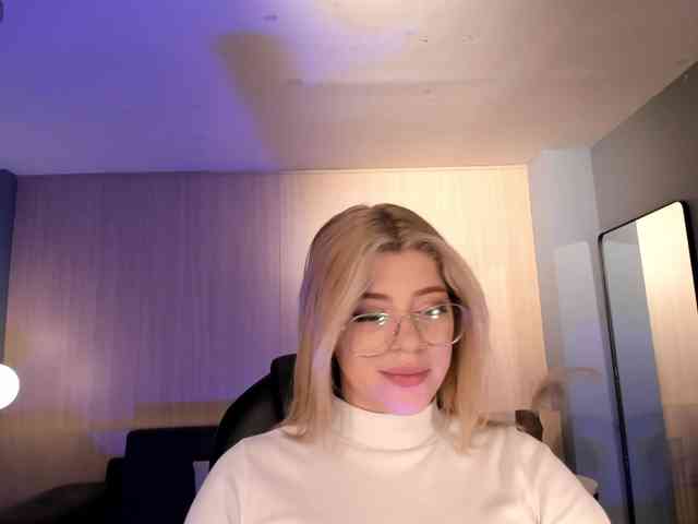 MadisonKane webcam