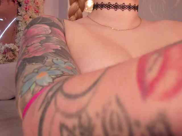 MadisonKane webcam