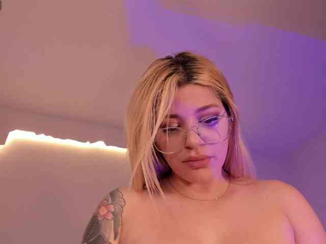 MadisonKane webcam