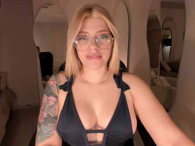 MadisonKane webcam