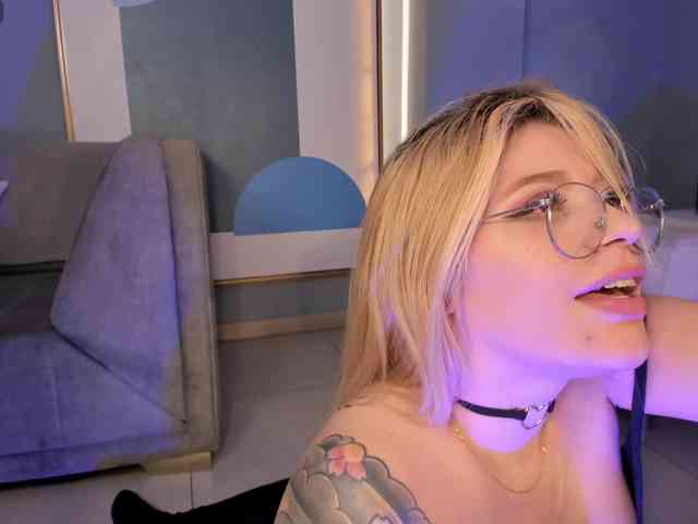 MadisonKane webcam