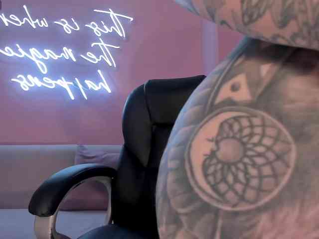 MadisonKane webcam