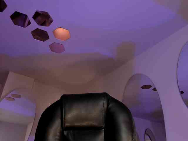 MadisonKane webcam