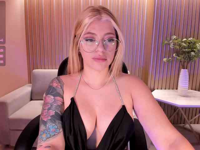 MadisonKane webcam
