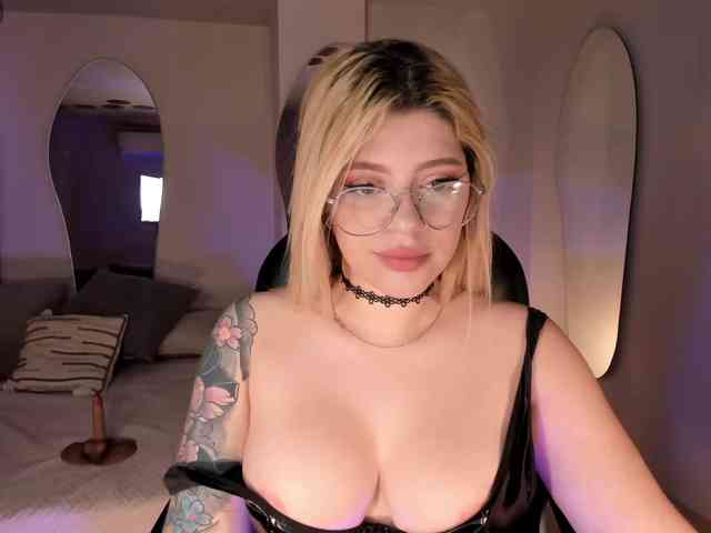 MadisonKane webcam