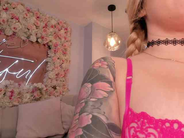 MadisonKane webcam