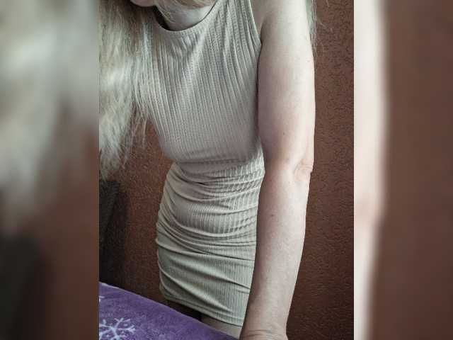 Afina-sexy live webcam show