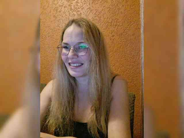 Mina_ webcam