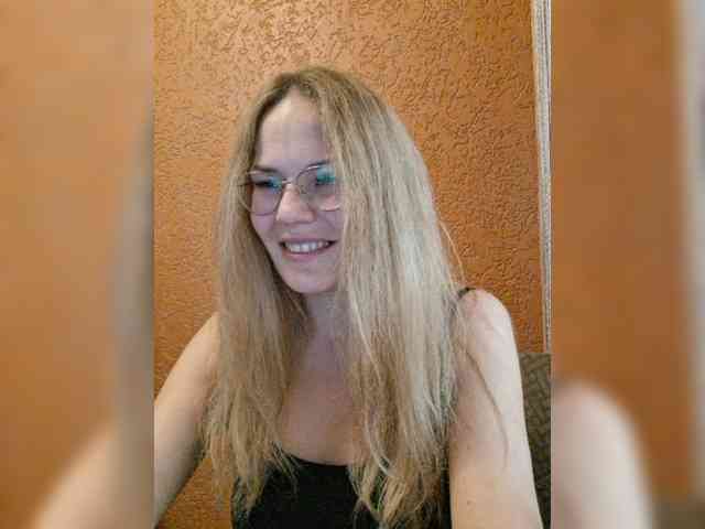 Mina_ webcam