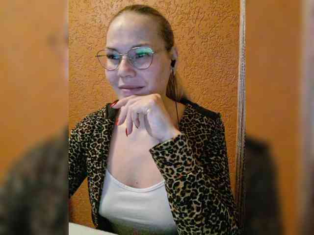 Mina_ webcam