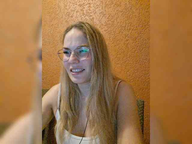 Mari_ webcam