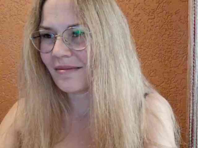 Mina_ webcam