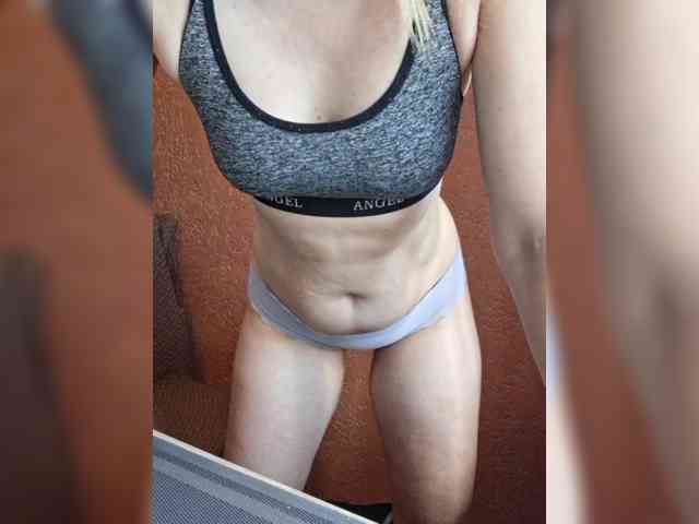 Afina-sexy webcam
