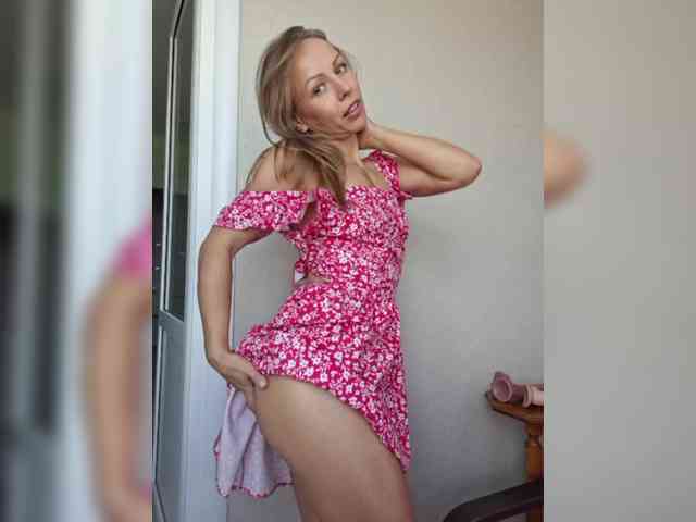 Helga-love Live Webcam on BongaCams