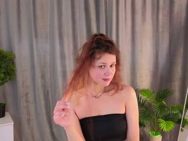 FoxFever live cam on BongaCams