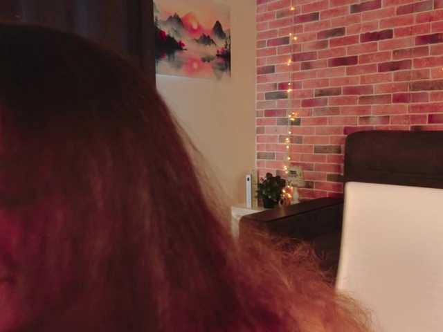 FoxFever's BongaCams show and profile