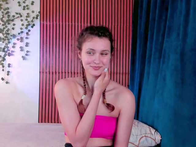 FoxFever live cam on BongaCams