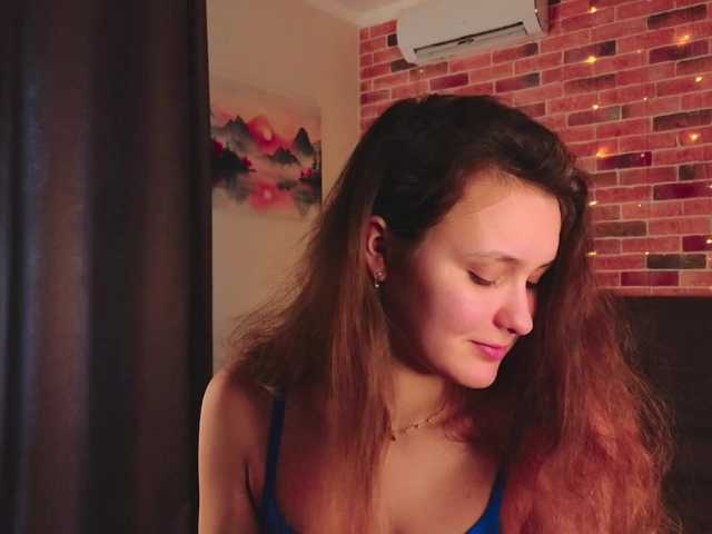 FoxFever's BongaCams show and profile