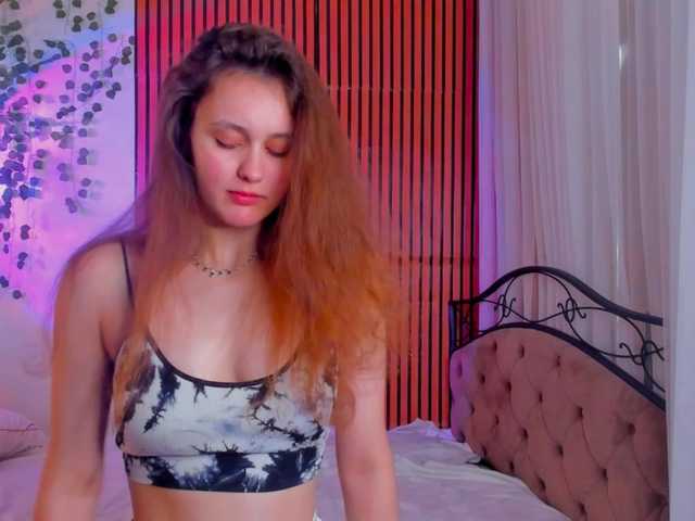 FoxFever live cam on BongaCams