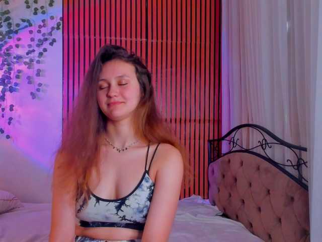 FoxFever live cam on BongaCams