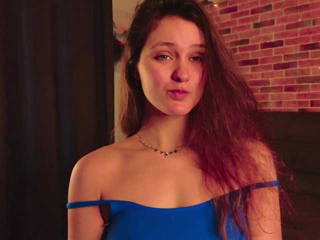 FoxFever's BongaCams show and profile