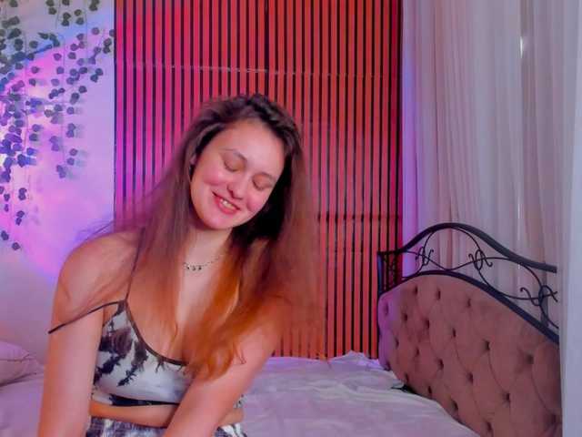 FoxFever live cam on BongaCams