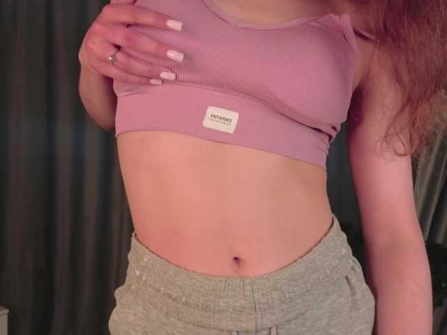 FoxFever live cam on BongaCams