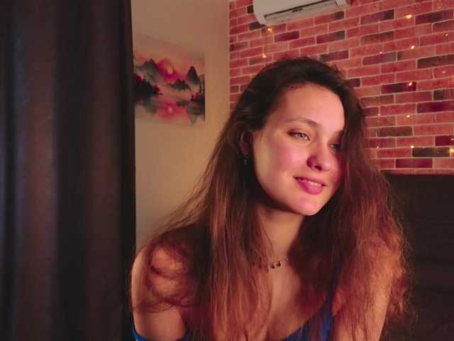 FoxFever's BongaCams show and profile