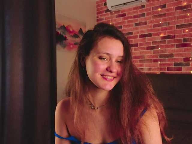 FoxFever's BongaCams show and profile