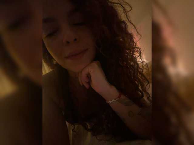 luneee live cam on BongaCams