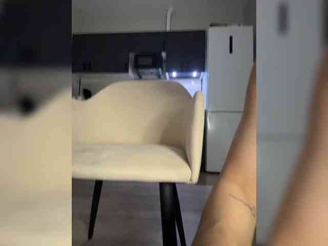Techno-girl webcam