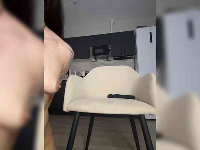 Techno-girl webcam