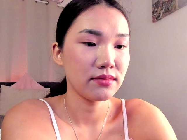 Divine-Madness live cam on BongaCams