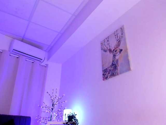 divine-madness cam belle