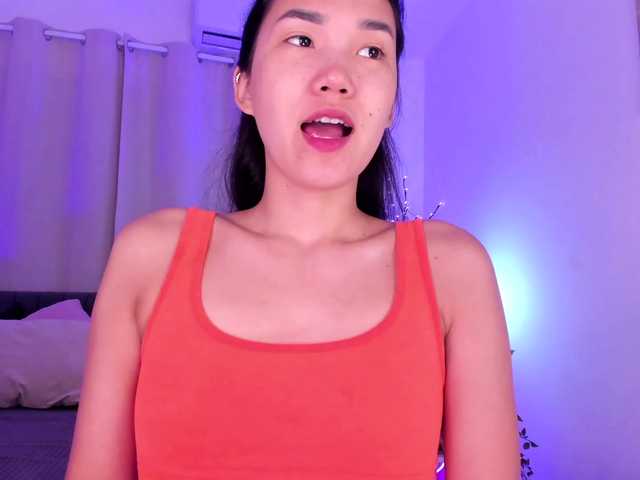 Divine-Madness live cam on BongaCams