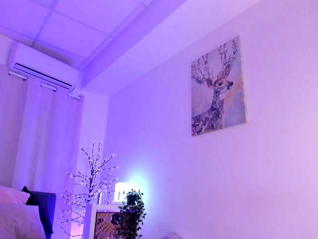 Divine-Madness live webcam show