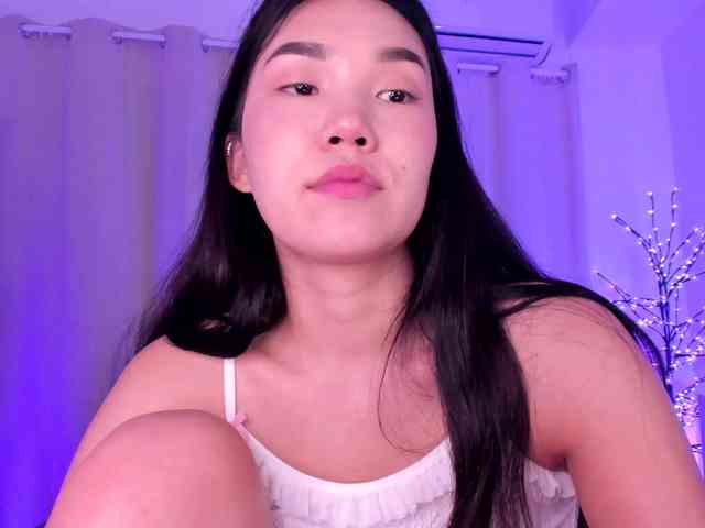 Divine-Madness webcam