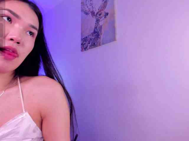Divine-Madness webcam