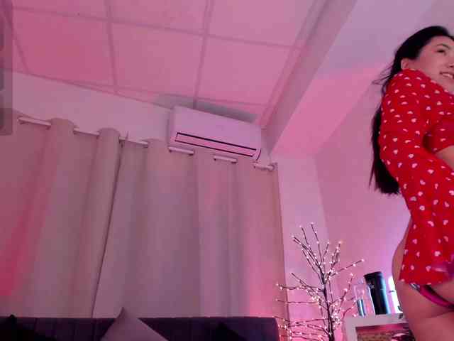 Divine-Madness webcam