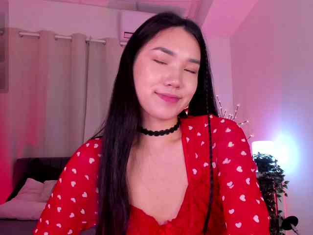 Divine-Madness webcam