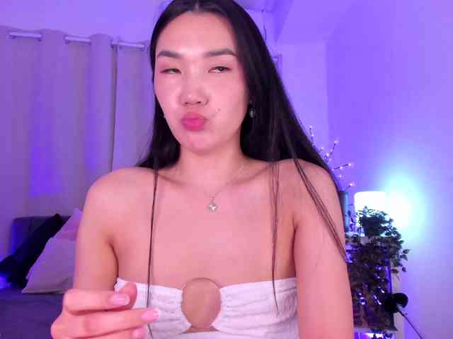 Divine-Madness webcam