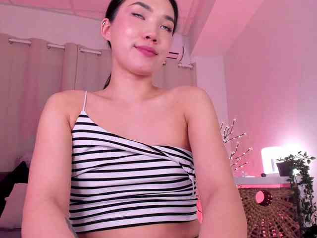 Divine-Madness webcam