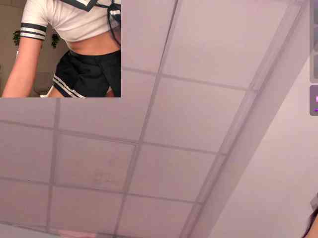 Divine-Madness webcam