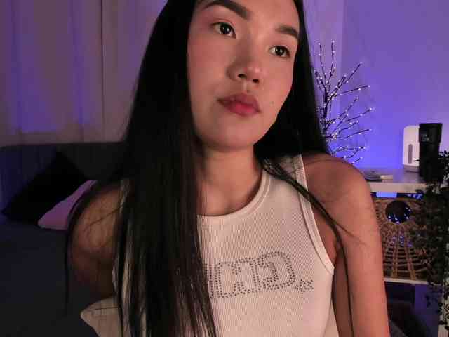 Divine-Madness webcam