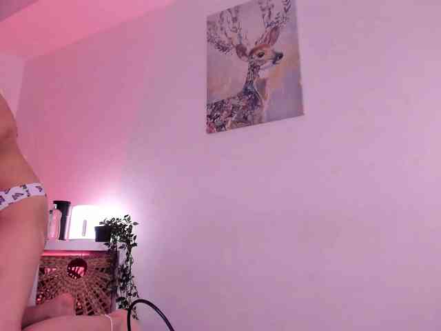Divine-Madness Live Webcam on BongaCams