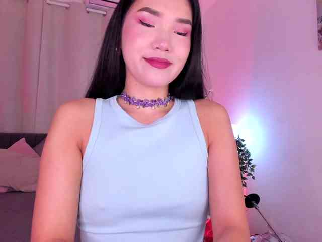 Divine-Madness webcam
