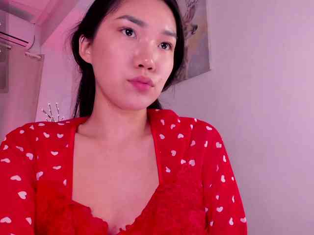 Divine-Madness webcam